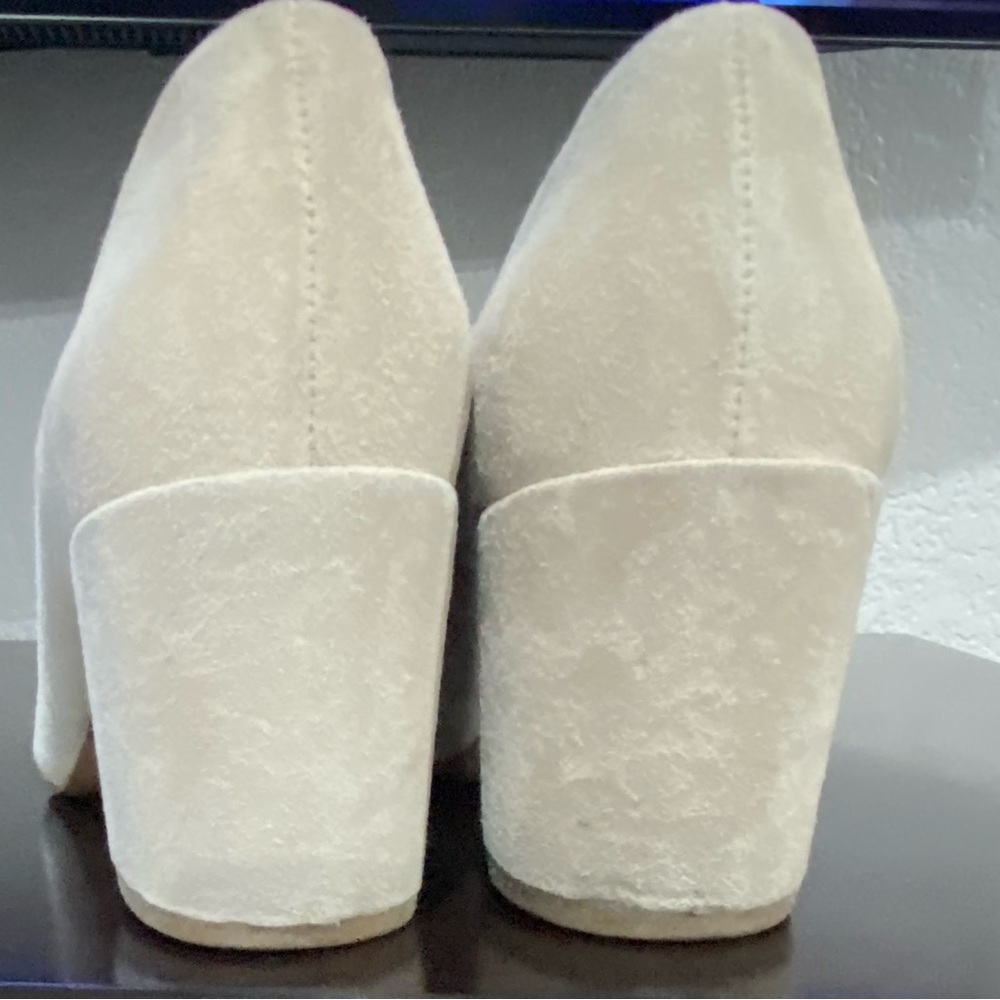 Kenneth Cole Heels - Picture 4 of 8